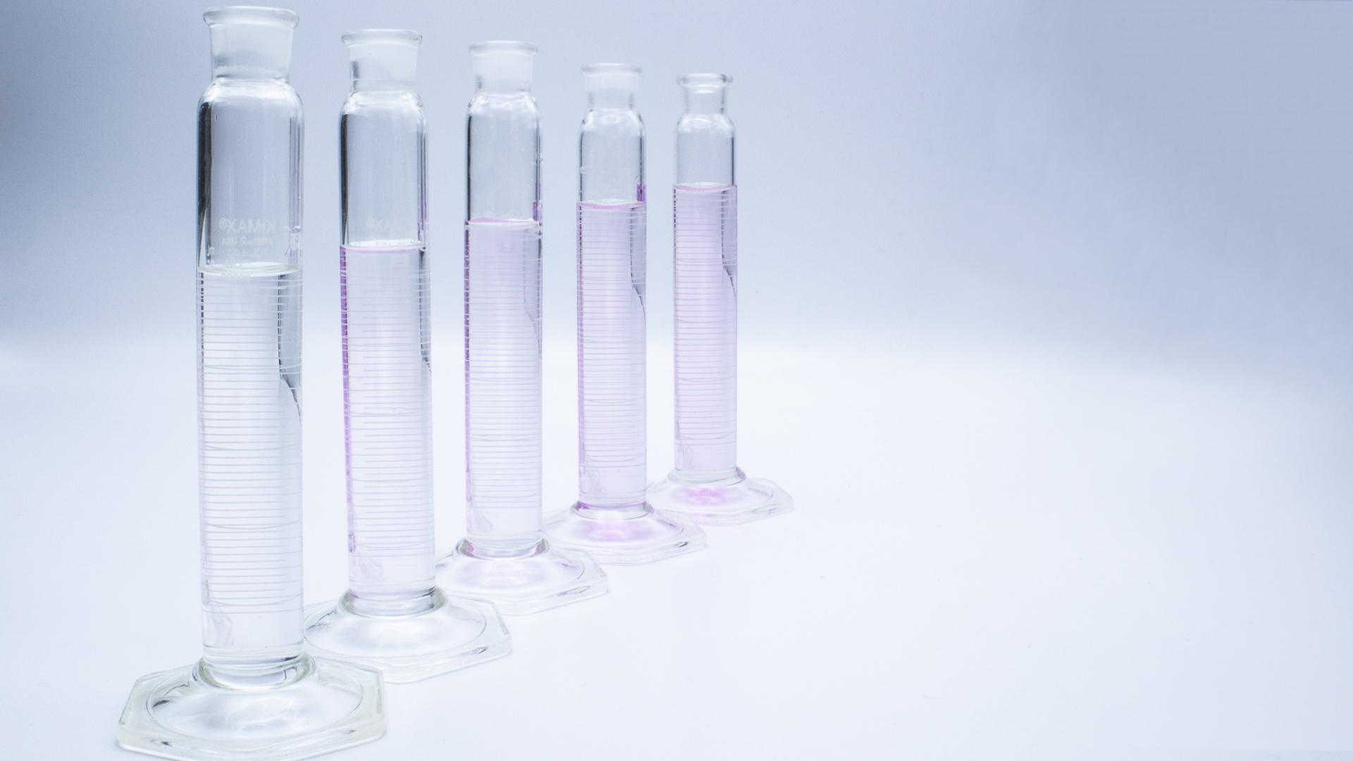 WHY DOES THE PINK COLOR IN A TITRATION FADE OVER TIME visual data 8